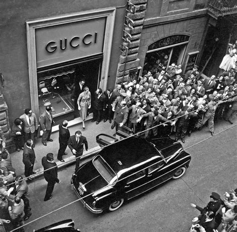 when was the first gucci store opened|who invented gucci brand.